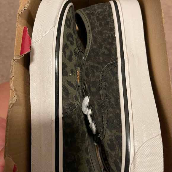Anaheim Factory Authentic Vans - Picture 4 of 5